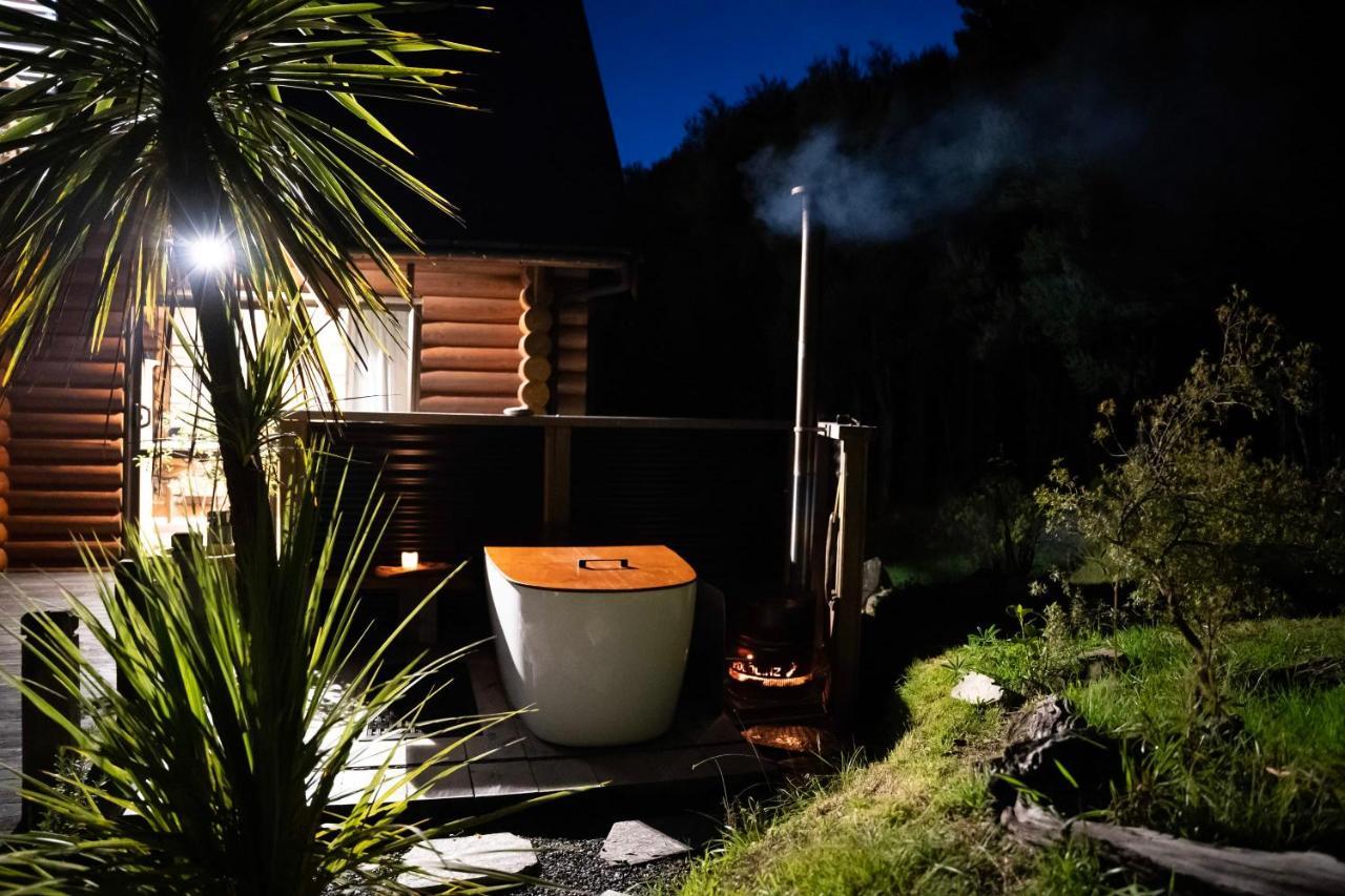 Totara Lodge - Unwind, Relax & Enjoy - Mt Lyford Екстериор снимка