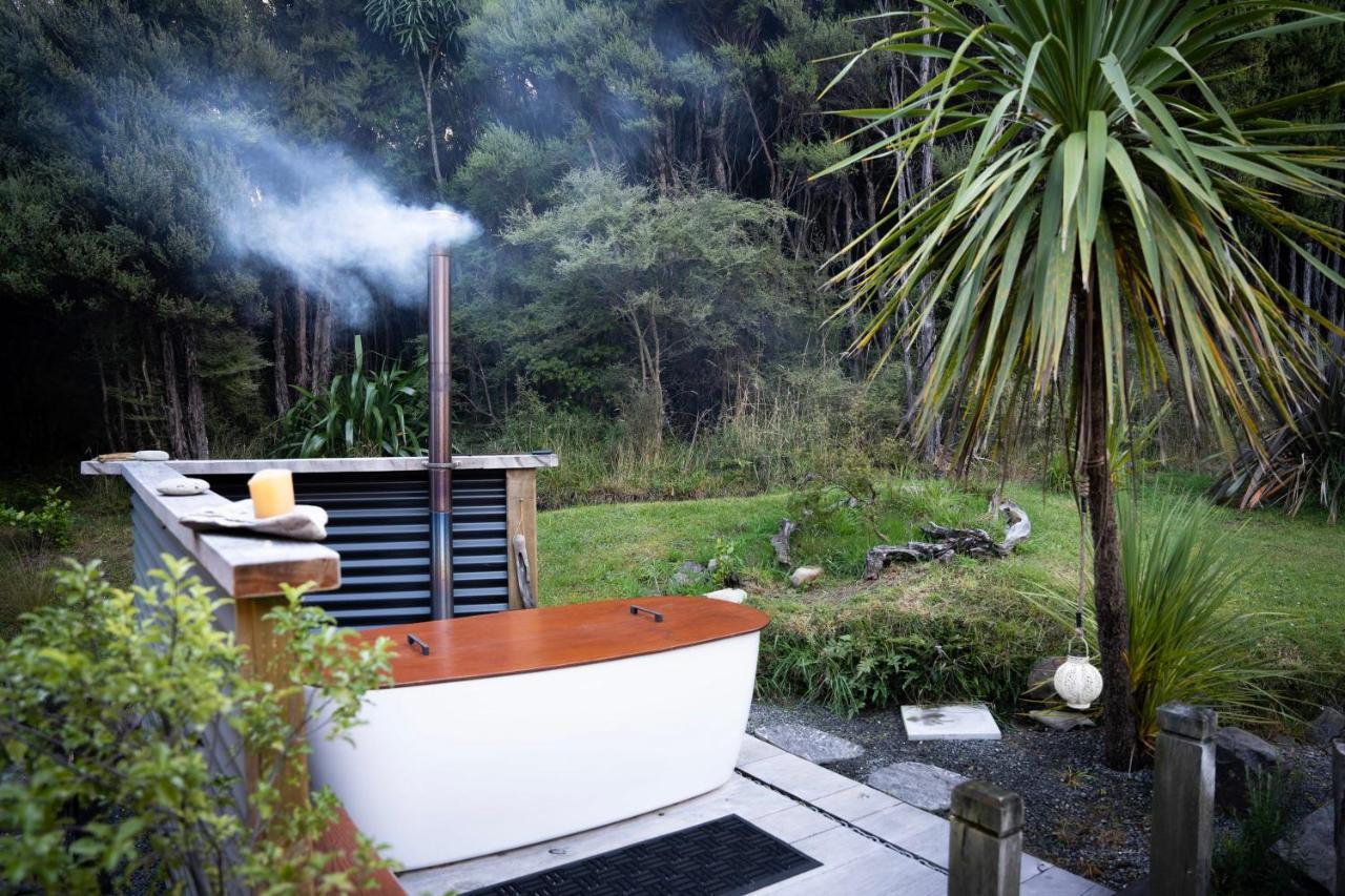 Totara Lodge - Unwind, Relax & Enjoy - Mt Lyford Екстериор снимка
