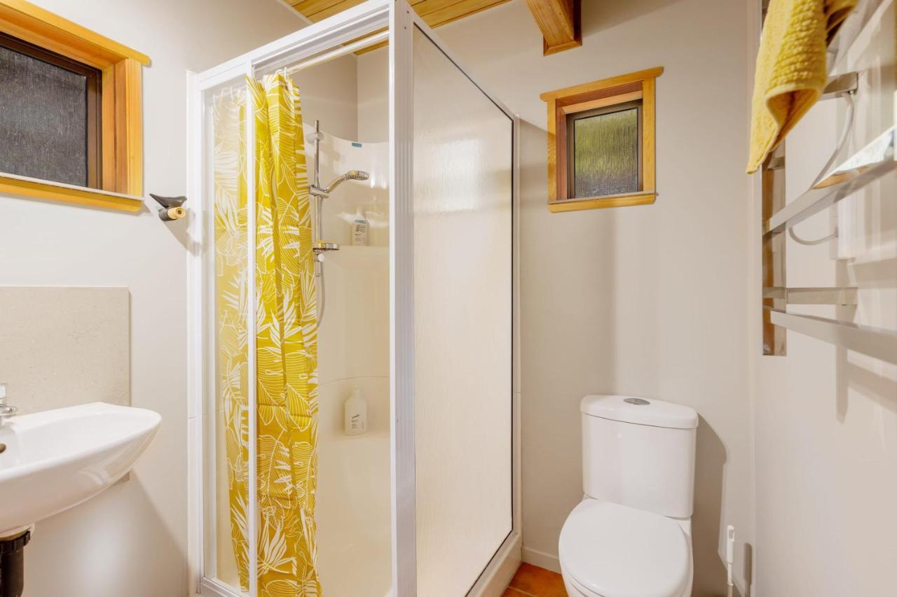 Totara Lodge - Unwind, Relax & Enjoy - Mt Lyford Екстериор снимка